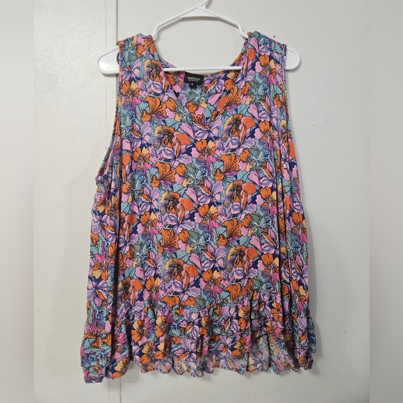 Jones&co Floral Ruffle Bottom Tank Top! - Picture 1 of 6